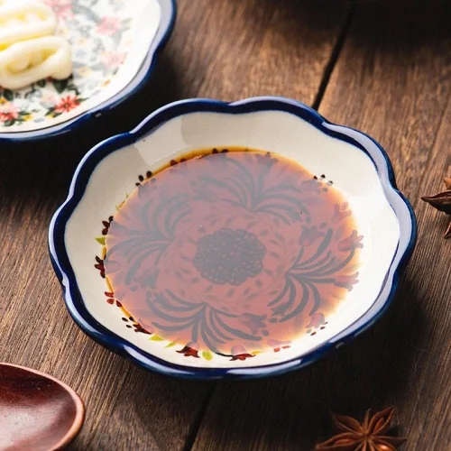 Vista 2 de Sizikato 4 platos de porcelana para aperitivos, plato de salsa de 4 pulgadas, patrón de flores exóticas