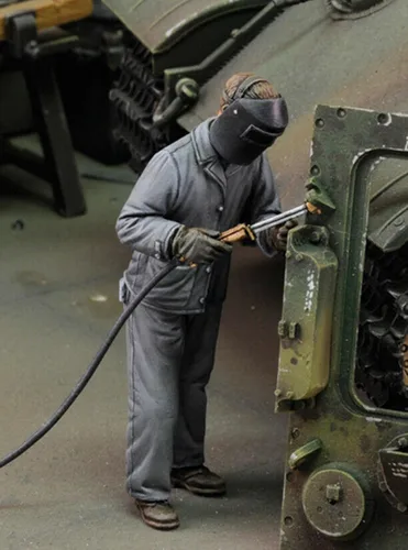Vista 2 de 1/35 Mecánico Reparaciones Antiguas Woker Stand Resina Figura Modelo Kit Sin Ensamblar Sin Pintar
