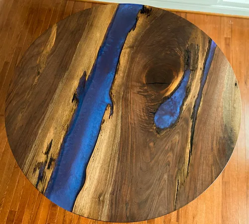 Vista 2 de Live Edge Black Walnut and Epoxy Round Dining Table