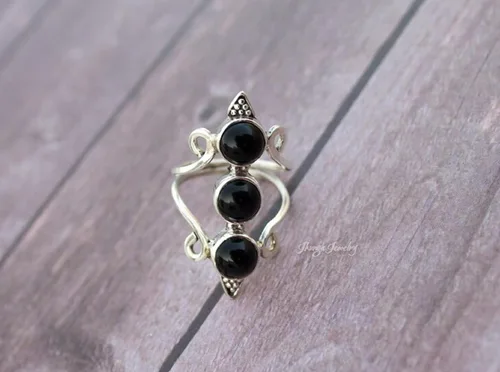 Vista 4 de Black Onyx Ring, 925 Sterling Silver, Artisan Designer Ring, Handmade Statement Ring, Boho Style, Wedding Promise Ring, Attractive Ring, Round Thee