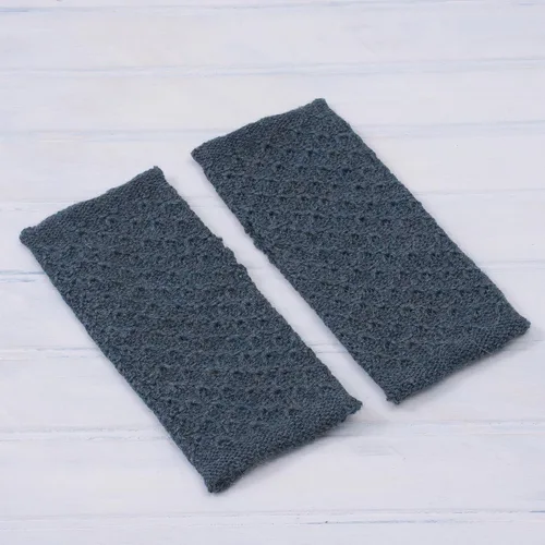 Vista 2 de NOVICA Patrón apasionado en verde azulado 100% alpaca bebé guantes sin dedos, Azul