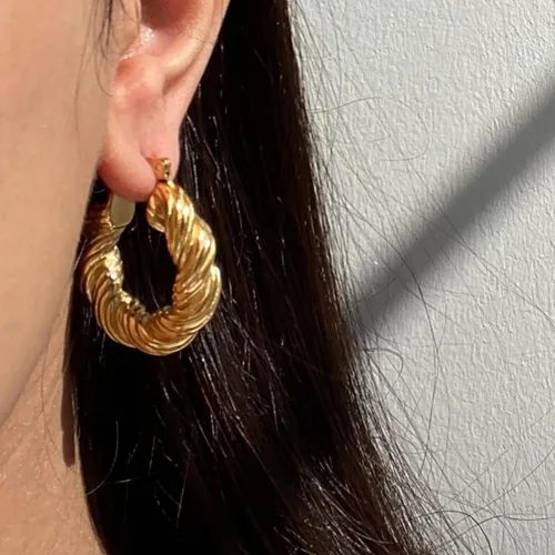 Vista 39 de Aretes de aro gruesos de oro para mujer, chapados en oro de 14 quilates, aretes de aro triple, hipoalergénicos, a la moda, aretes de aro gruesos