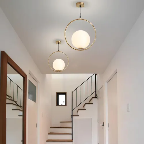 Vista 7 de KCO Moderna lámpara colgante de globo dorado con 1 luz individual de cristal blanco para isla de cocina, lámpara colgante ajustable de mediados