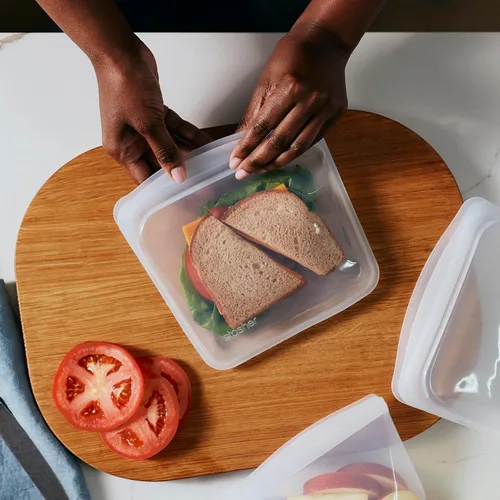 Vista 3 de Bolsa de almacenamiento reutilizable de silicona Stasher, bolsas para sándwiches, bolsa de congelador reutilizable, apta para microondas