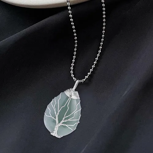 Vista 4 de Collar con colgante de lágrima envuelta en alambre plateado, collar de piedra de cristal curativo de aventurina verde árbol de la vida, joyería