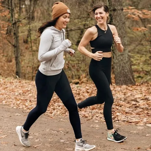 Vista 2 de Paquete de 4 leggings para mujer, pantalones de yoga de cintura alta con control del abdomen, levantamiento de glúteos y que no se transparentan
