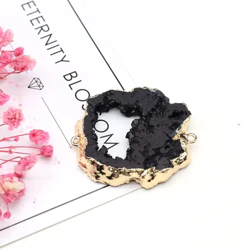 Vista 3 de LE SKY Conectores de piedra natural coloridos irregulares druzy geoda ágata borde dorado encanto de enlace de piedra para hacer joyas collar