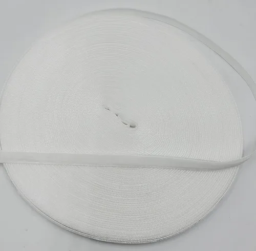 Vista 2 de Carrete de cinta de terciopelo blanco de 15 yardas, para bodas, envoltura de regalos, lazos para el pelo, decoración del hogar (1/4 pulgadas, blanco)