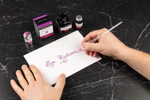 Vista 6 de Herbin - Tinta para pluma estilográfica embotellada, 0.3 fl oz, color rosa ciclamen Cyclamen