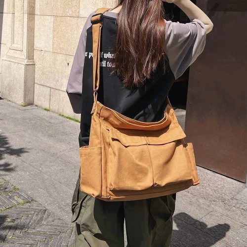 Vista 6 de Bolso bandolera de lona con broches y colgante, lindo, para mujeres y niñas, bolso de hombro casual, estético, para la escuela