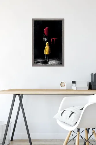 Vista 6 de Trends International IT-Teaser - Póster de pared de una hoja, 14.725 x 22.375 pulgadas, versión enmarcada de madera de granero
