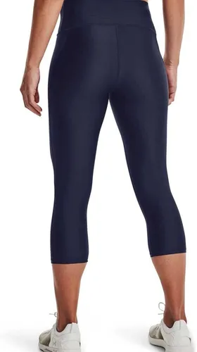 Vista 2 de Under Armour - Leggings capri con bolsillos para mujer, de tela HeatGear, de tiro alto y con pretina antideslizante