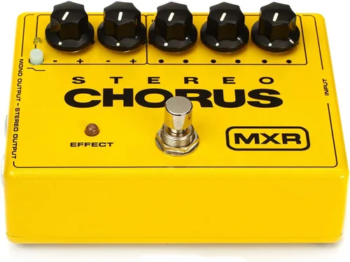Vista 5 de MXR M134 Stereo Chorus Pedal de efectos de guitarra analógica + cables