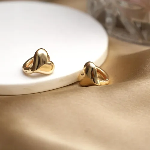 Vista 10 de Gempires - Aretes ligeros y gruesos, delicados y minimalistas, hipoalergénicos, chapados en oro, sin deslustre, diseño clásico, para uso diario