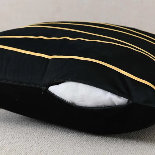Vista 3 de WACOMECO - Juego de 2 fundas de cojín de terciopelo suaves, fundas decorativas para sofá, dormitorio, sala de estar, coche, 45,7 cm x 45,7 cm, negro