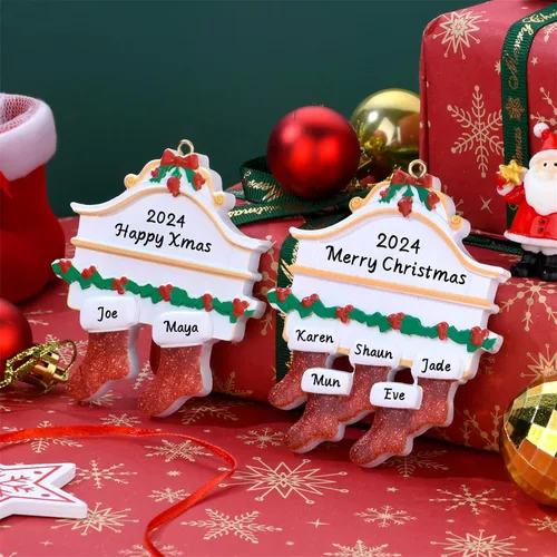Vista 3 de Adornos de Navidad personalizados para calcetines, adornos de Navidad grabados, decoración de árbol de Navidad personalizada para familiares