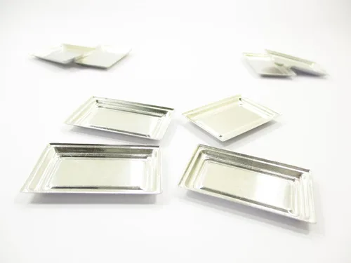 Vista 2 de Accesorios en miniatura para casa de muñecas, 4 bandejas pequeñas de hojalata #L Suministro para panadería Dijes Deco - 8177