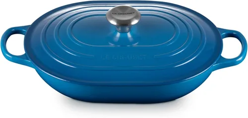 Vista 12 de Le Creuset - Cacerola ovalada de hierro fundido esmaltado con tapa, 3.75 cuartos de galón, sal marina Sea Salt