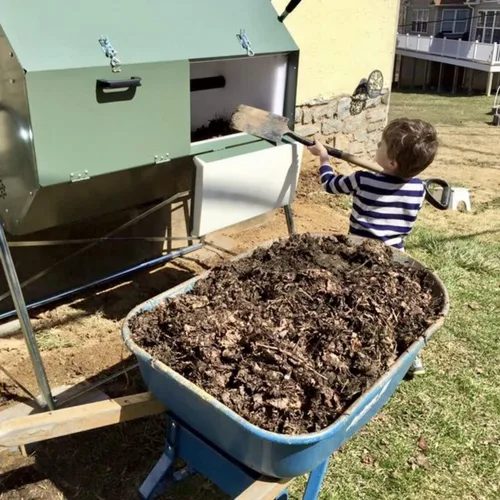 Vista 2 de Jora Composter JK 270 - Vaso de compostaje de doble cámara para exteriores, 70 galones, construcción de acero galvanizado