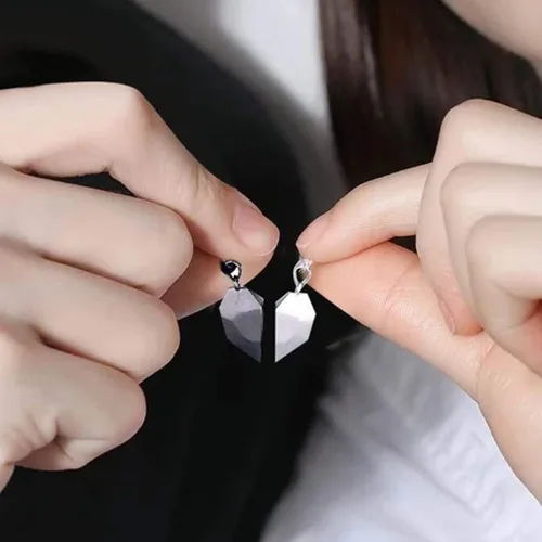 Vista 8 de 1 juego de collar de corazón para parejas, parejas, pulsera magnética BFF, collar con imán a juego, collar de rompecabezas de corazón, pulsera