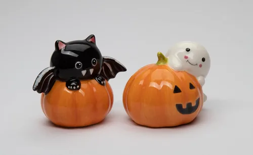Vista 6 de Juego de salero y pimentero de cerámica fina para Halloween, casper y murciélago en calabaza, 3-1/8 pulgadas de largo