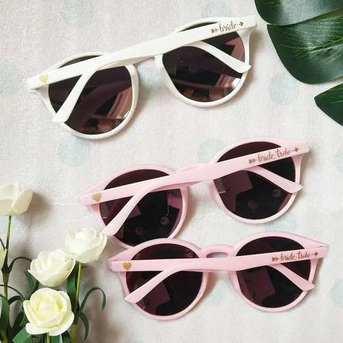 Vista 2 de LADYHOME Gafas de sol redondas para despedida de soltera con ojo de gato para dama de honor suministros para despedida de soltera 10 piezas