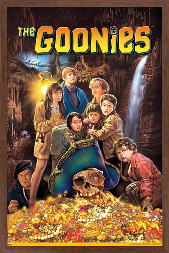 Vista 7 de Trends International The Goonies - Póster de pared de una hoja, 14.725 x 22.375 pulgadas, versión con marco de madera tipo granero Versión enmarcada