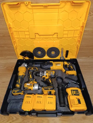 Vista 2 de Combo inalámbrico 4 herramientas Dewalt 4x4