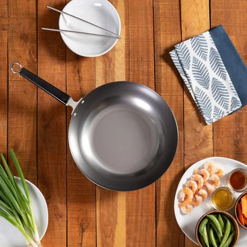 Vista 9 de JOYCE CHEN Serie Profesional Sartén Wok de Acero al Carbono de 12 Pulgadas con Mango Fenólico