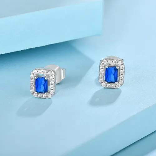 Vista 4 de Aretes de plata de ley 925 con halo de piedra natal con circonita cúbica 3A