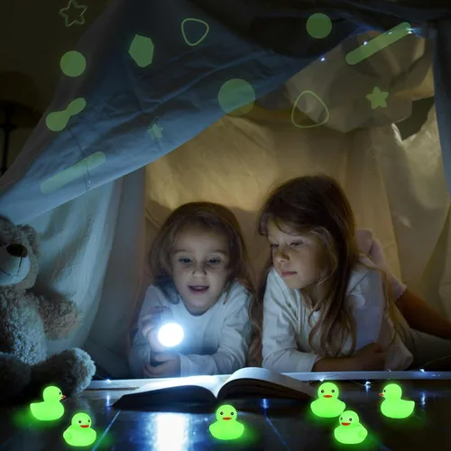 Vista 5 de Deekin 100 Pcs 2 Inch Glow in The Dark Rubber Ducks Bulk Green Squeaky Summer Light up Ducks Floating Bathtub Toy for Bath Bathtub Baby Shower