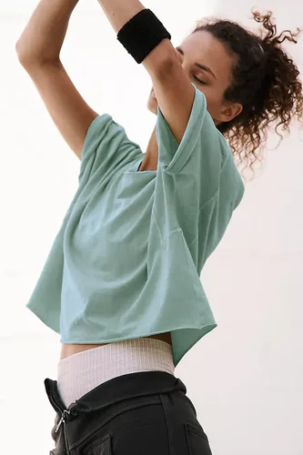 Vista 3 de Camisetas cortas de entrenamiento de gran tamaño para mujer, estilo casual, de manga corta, hombros caídos, con dobladillo enrollable, básicas