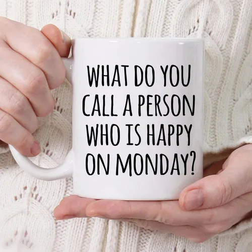 Vista 4 de Shqiueos Divertidos regalos de jubilación para mujeres y hombres, taza de feliz jubilado de 11 onzas, el mejor regalo de jubilación para mujeres