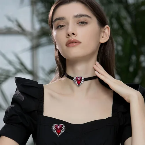 Vista 2 de Broches para mujer de cristal de corazón rojo Broche de diamantes de imitación austriacos Broches de ramo de boda para mujer, broche