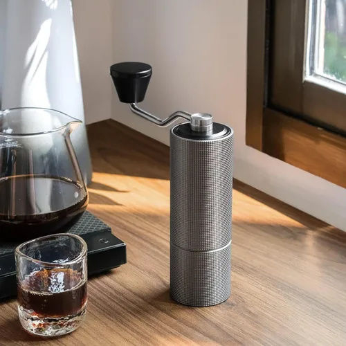 Vista 7 de TIMEMORE Chestnut C2 - Molinillo de café manual de 0.88 oz con fresas cónicas de acero inoxidable CNC, ajuste interno ajustable, posicionamiento