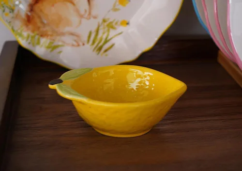 Vista 6 de 4 platos de cerámica para aperitivos con forma de limón, platos de condimento