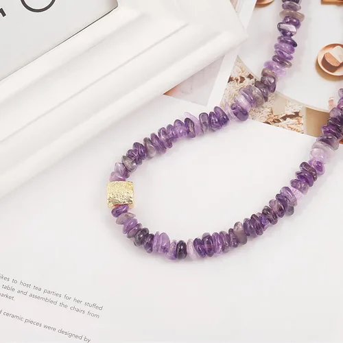 Vista 7 de PERNNLA PEARL Collar con cuentas de cristal de malaquita para mujer, lindo colgante de margarita dorada, gargantilla para niña, joyería bohemia