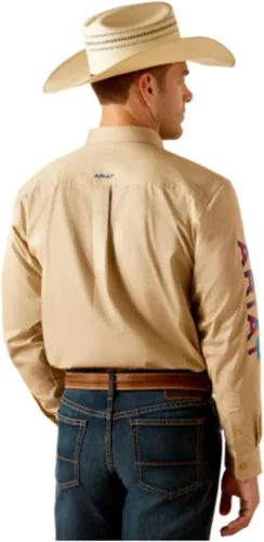Vista 53 de Ariat Camisa de sarga con logotipo del equipo para hombre