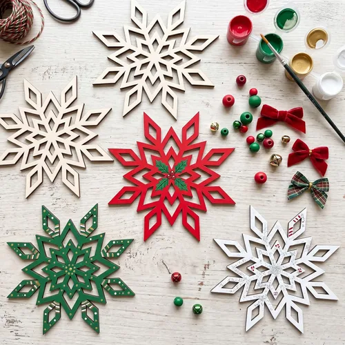 Vista 3 de 12 piezas de copos de nieve de madera sin terminar de 8 pulgadas para manualidades, adorno de copo de nieve de madera, decoración de pared colgante