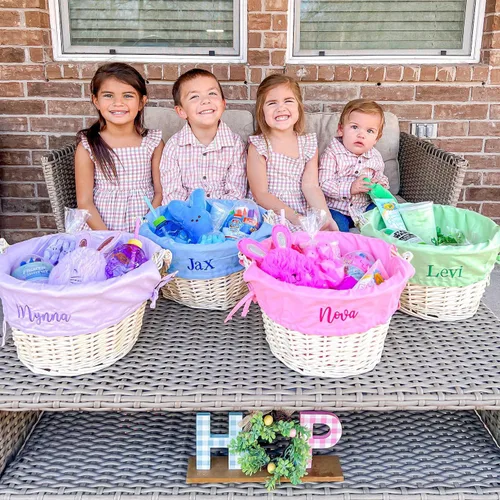 Vista 5 de Personalization Universe Cesta de Pascua clásica personalizada, forro de cesta de lavanda suave bordado, regalo de Pascua personalizado para niños