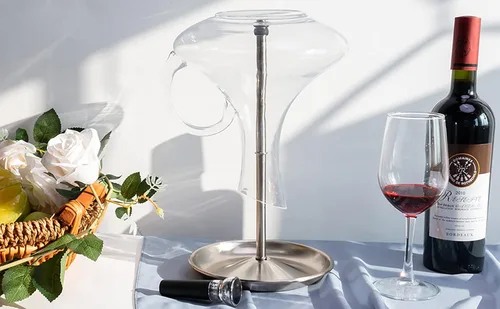 Vista 3 de Soporte de secado de decantador de vino con cabeza de silicona para evitar arañazos, estante desmontable con base de captura de goteo con tapón