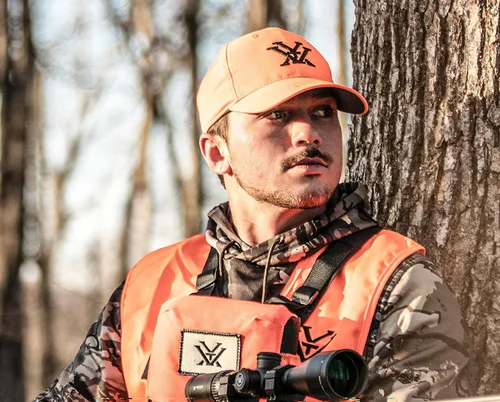 Vista 6 de Vortex Optics Blaze Orange Hunting Vest & Hat Combo