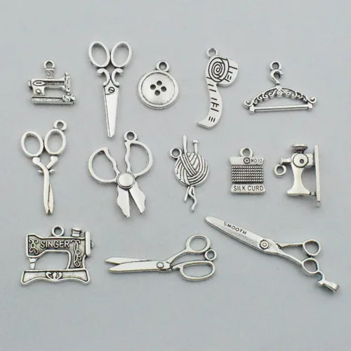 Vista 4 de Youdiyla Colección de 68 dijes de costura plateados, mezcla de hilo de tijera antiguos, hilo de tijera, colgante, suministros de metal, hallazgos