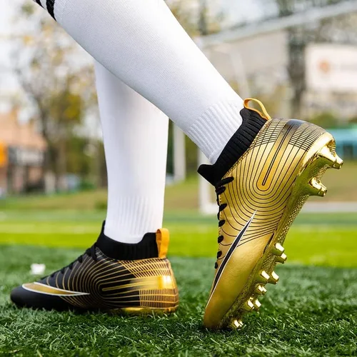 Vista 9 de Botines de fútbol de grado profesional botas de fútbol unisex de alta calidad con picos y suelas de suela dorada para entrenamiento en exteriores e