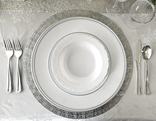 Vista 2 de OccasionS - 10 cargadores redondos de plástico acrílico de 13 pulgadas, para decoración de cenas, platos de carga (corona, blanco y plateado)