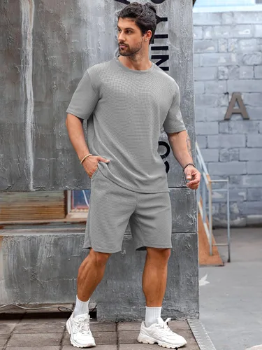 Vista 2 de Babioboa Conjunto de camiseta y pantalones cortos de manga corta para hombre, 2 bolsillos, de gran tamaño, de dos piezas, casual, uso diario