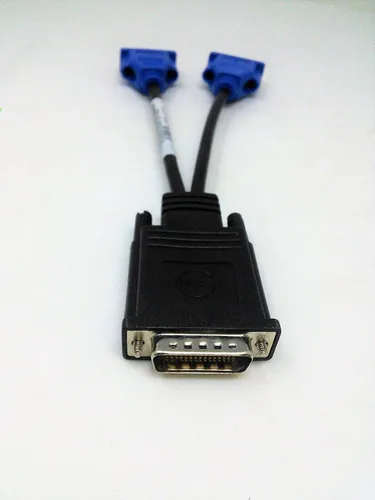 Vista 2 de Divisor DMS-59 a VGA para configuraciones de monitor dual o como cable de cable Y adaptador VGA