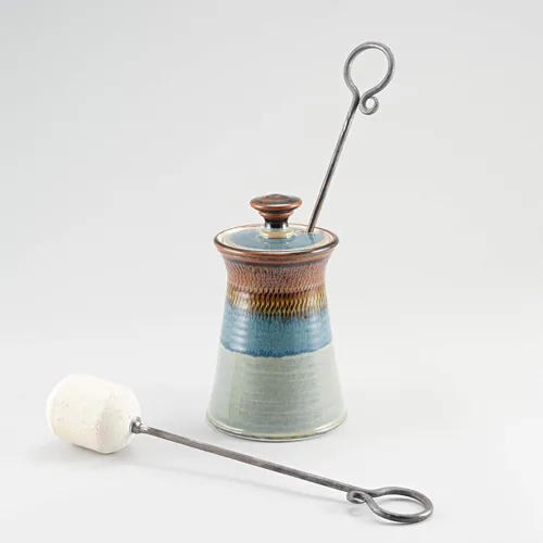 Vista 5 de Georgetown Pottery Hecho a mano Cape Cod Firepot Firepot con hierro y esteatita fuego Starter Wand para chimenea, estufa de leña, hoguera