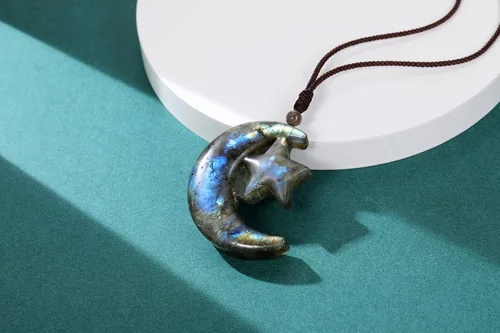 Vista 3 de Jovivi Collar de cristal de labradorita para hombres y mujeres, piedra preciosa natural tallada búho nueve colas zorro curativo piedra curativa