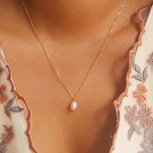 Vista 2 de Ieftop Collares de perlas para mujer, chapado en oro de 14 quilates, hecho a mano, delicado collar de cadena de perlas de agua dulce, collar